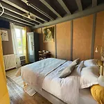 Couette-café D'hôtes La Aliénor 3*