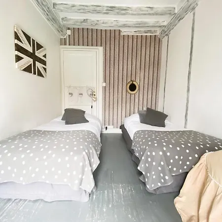 D'hotes La Alienor 3*