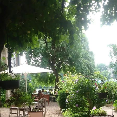 D'hotes La Alienor 3*