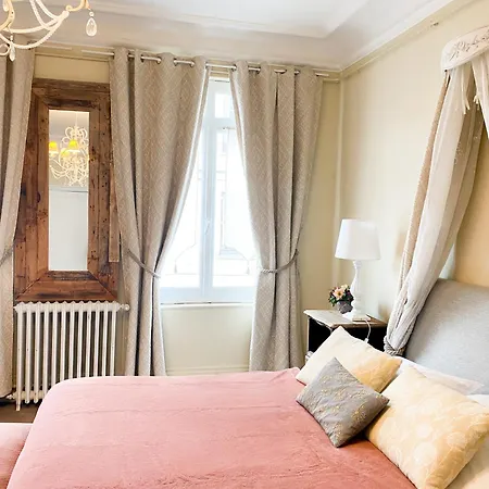 D'hotes La Alienor Bed & Breakfast 3*