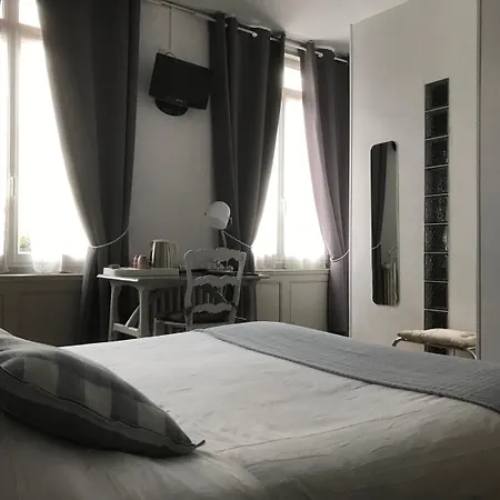 D'hotes La Alienor Bed & Breakfast