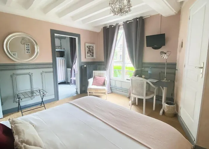 Bed & Breakfast D'hotes La Alienor 3*