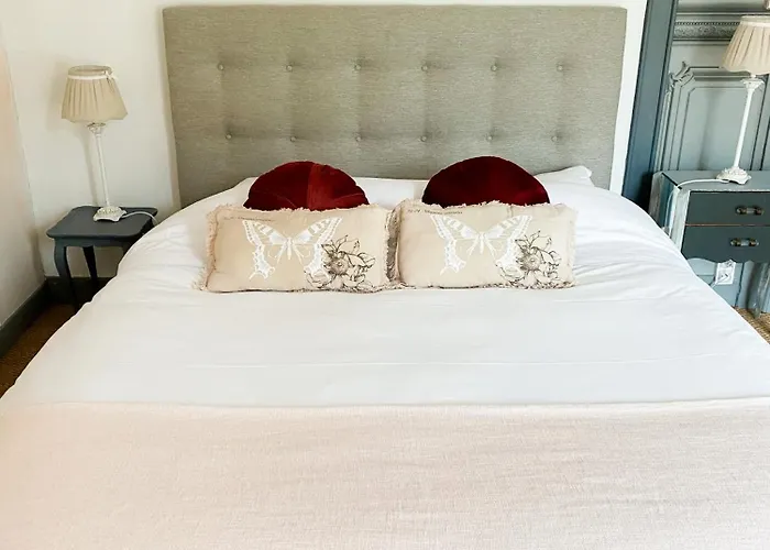 D'hotes La Alienor Bed & Breakfast