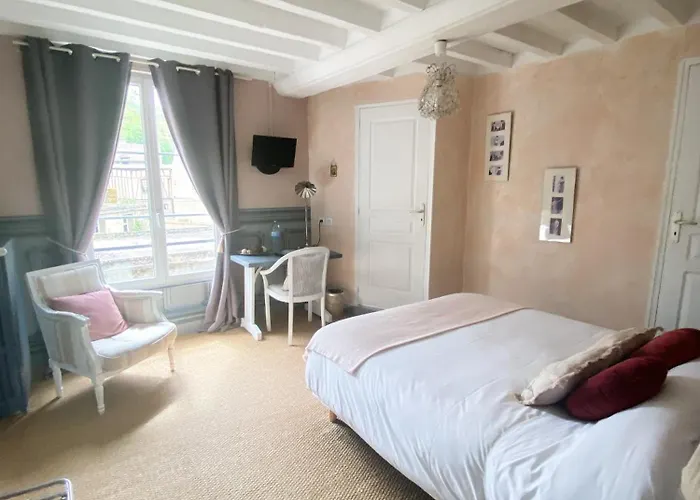 Bed & Breakfast D'hotes La Alienor 3*