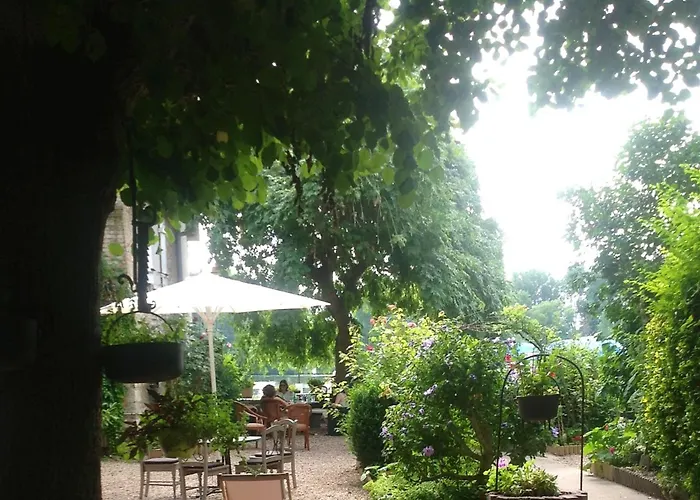 D'hotes La Alienor 3*