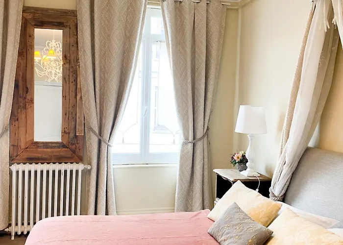 D'hotes La Alienor Bed & Breakfast 3*